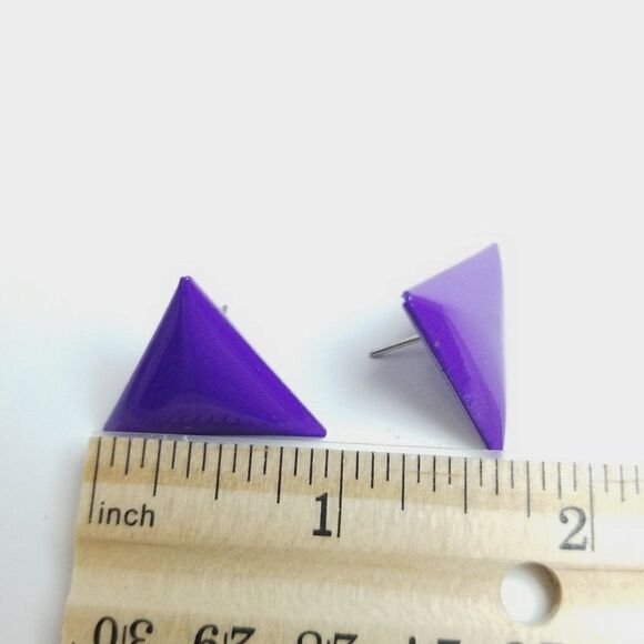 Vintage Purple Triangle Stud Earrings, Bright Enamel 80s Style, Retro Design - Picture 4 of 6